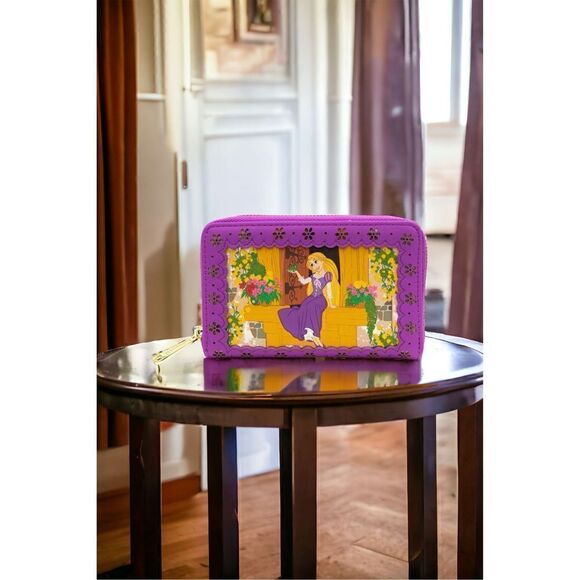 LOUNGEFLY - DISNEY PRINCESS STORIES SERIES 5/12 TANGLED RAPUNZEL WALLET - NEW - Picture 1 of 3